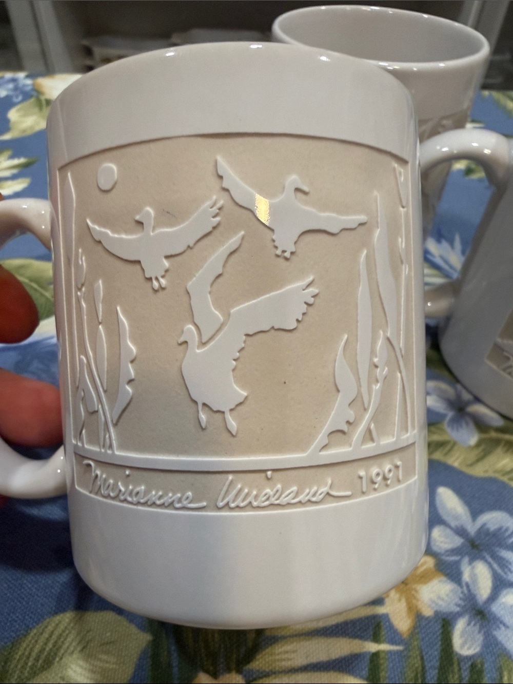 Marianne Wieland set of three Kakm Alaska mugs - Picture 2 of 7